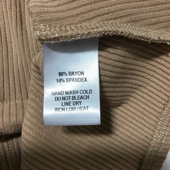 LULU'S SZ S Beige Casual Love Ribbed Surplice Neck Long Sleeve Bodysuit NEW b149 - Picture 8 of 8